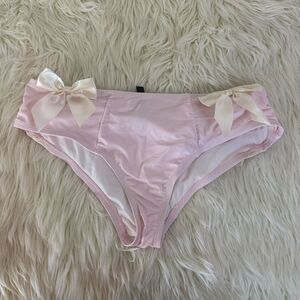 Hot Topic Light Pink and bow Bikini Bottoms M